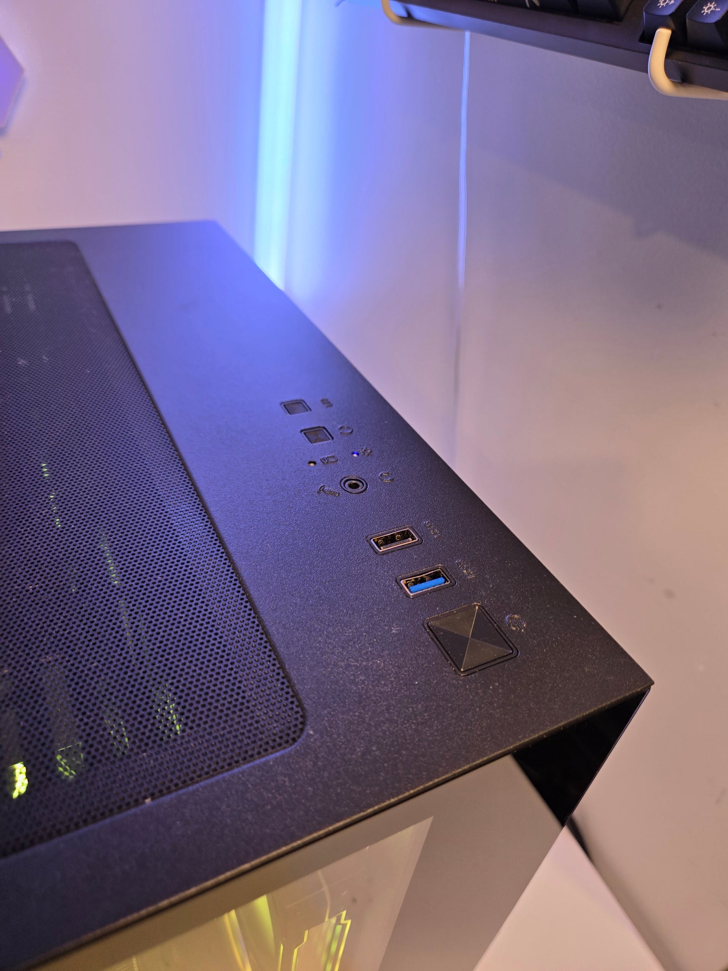 RTX 4070 | i7 12700KF - Techbytes