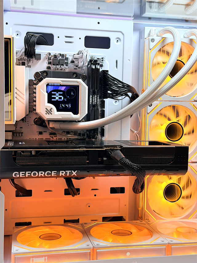 RTX 5070 | i7 12700kf