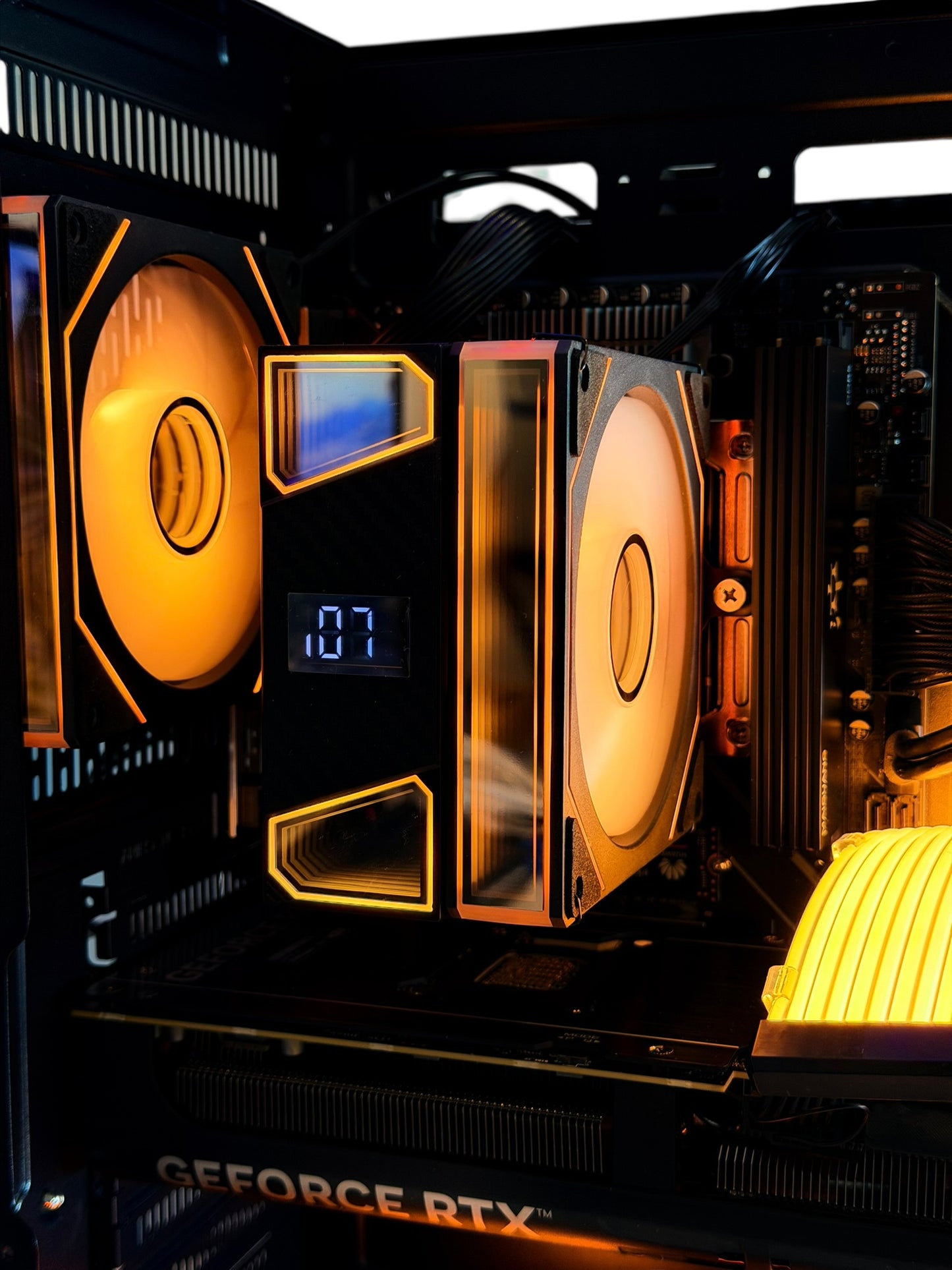 PHANTOM | RTX 5070 | 12700KF DDR4 - Techbytes