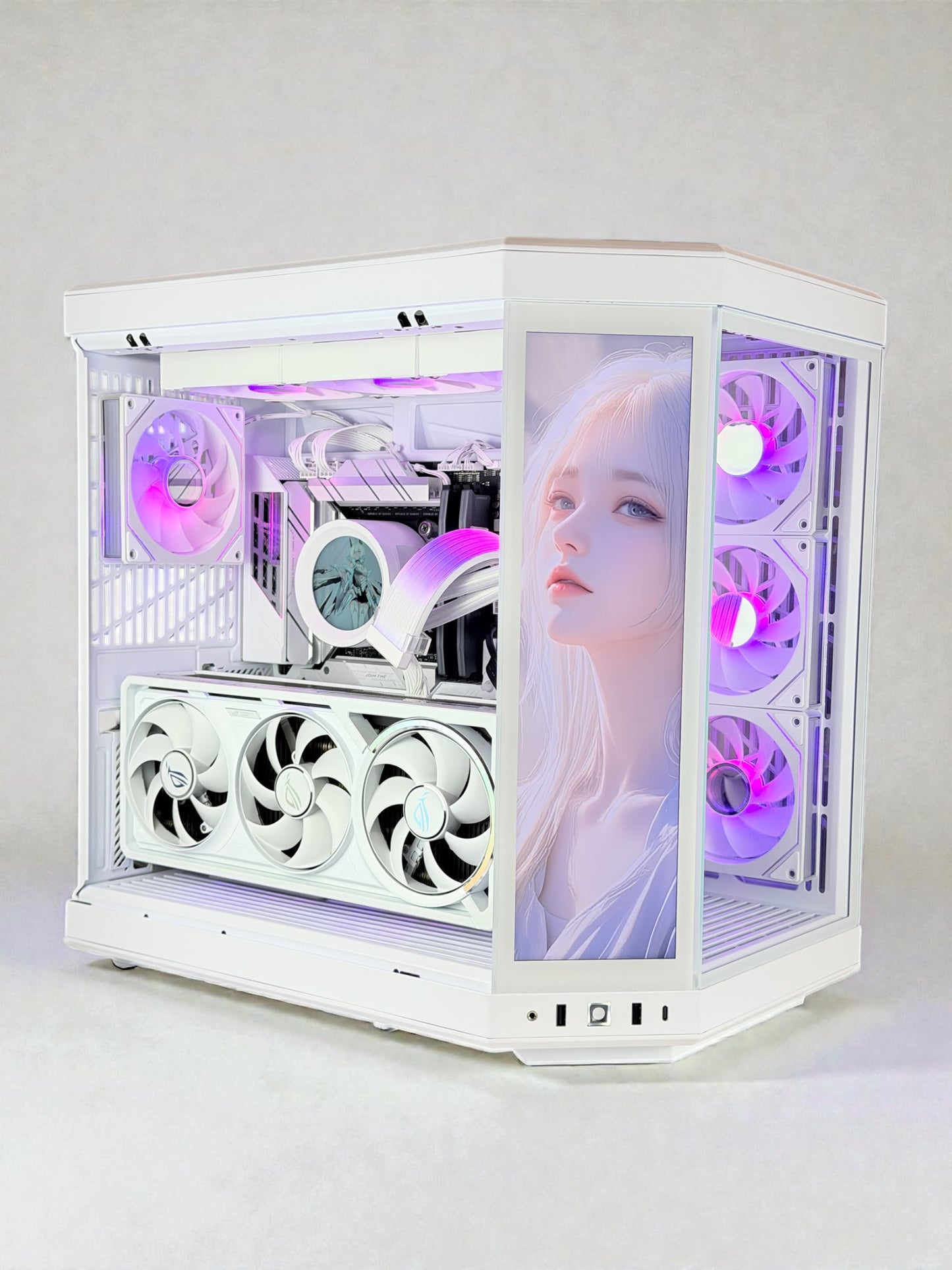 HYTE Y70 Customizable