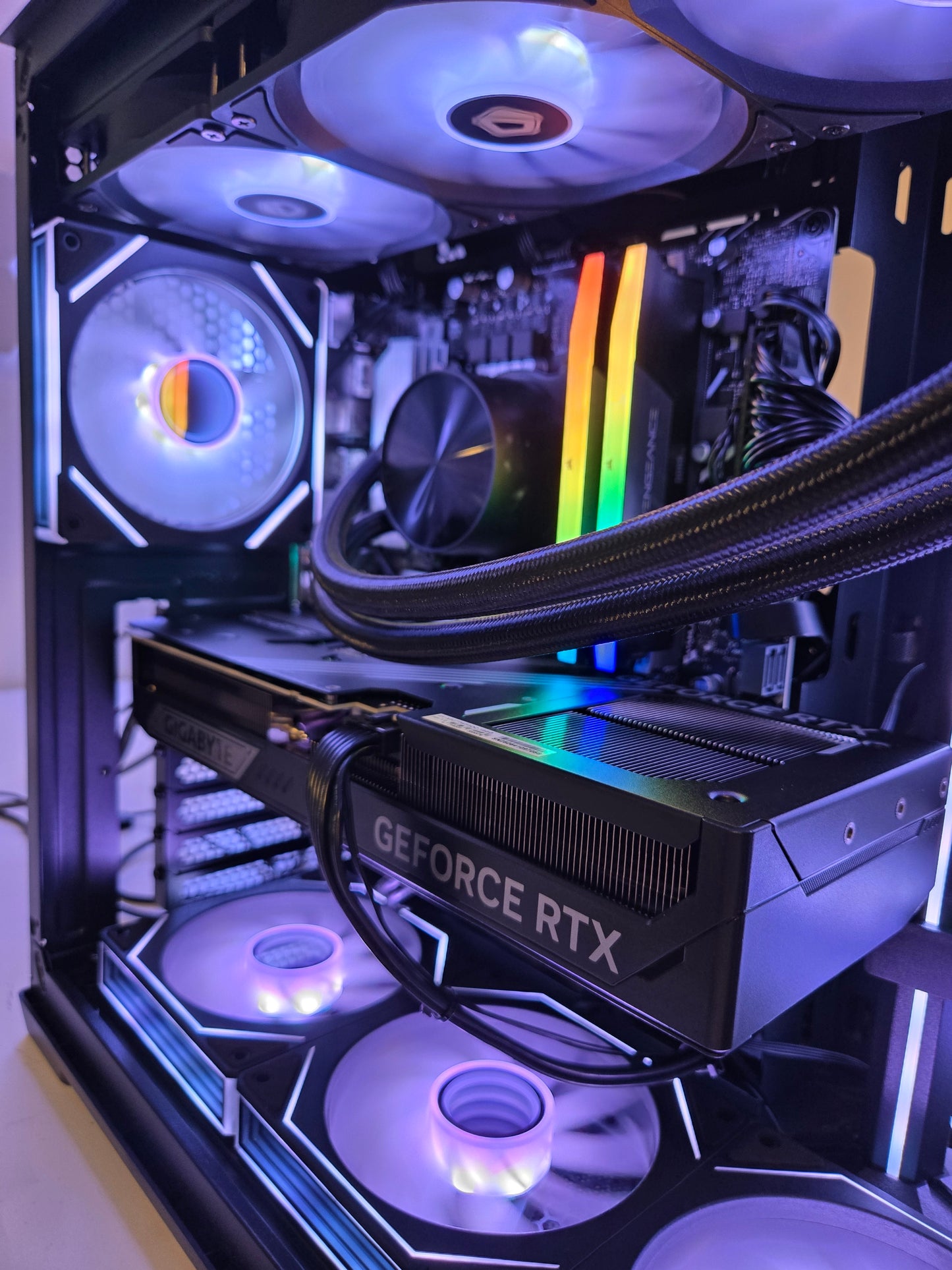 RTX 5070 | i7 14700KF - Techbytes