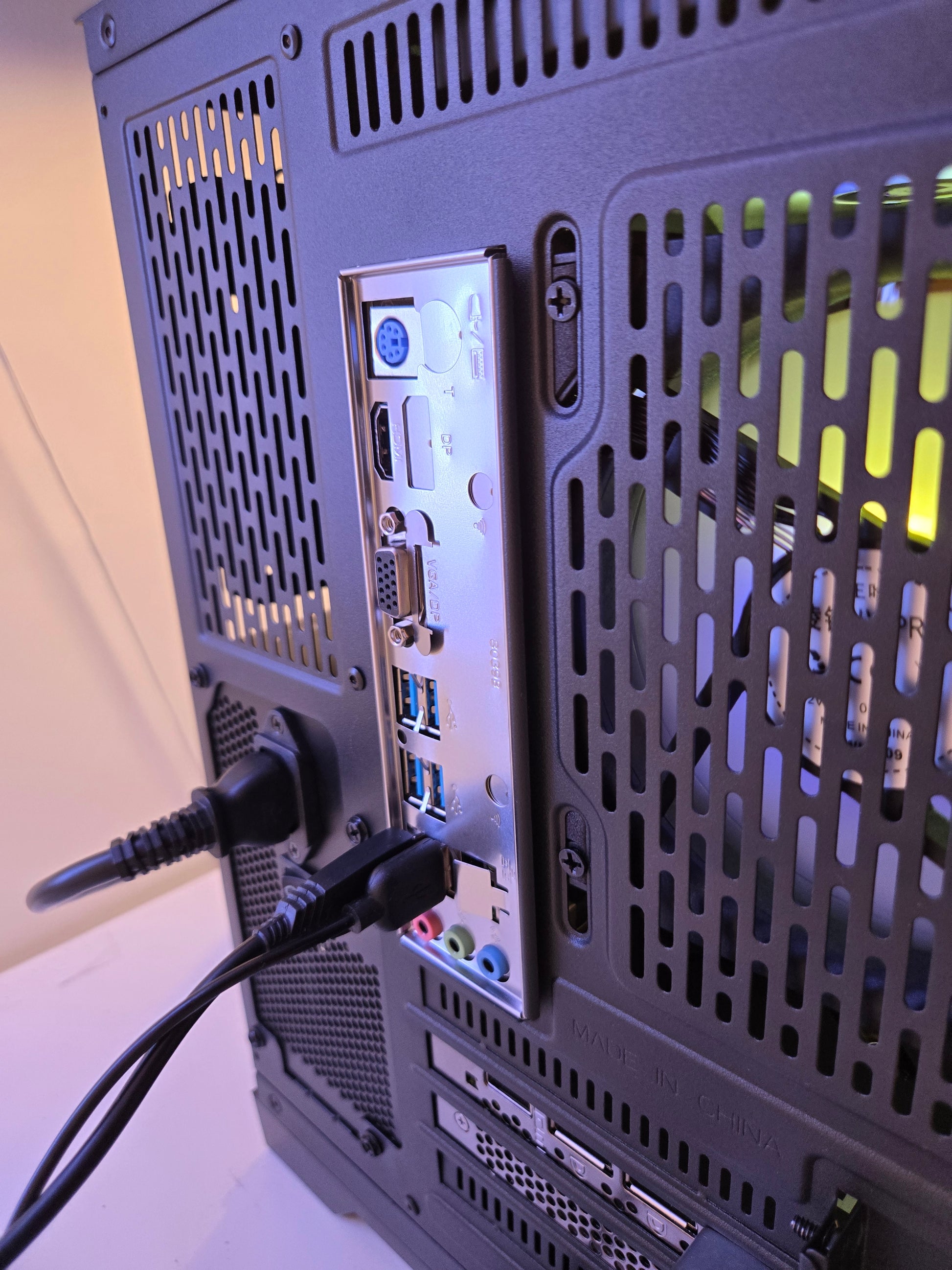 RTX 4070 | i7 12700KF - Techbytes