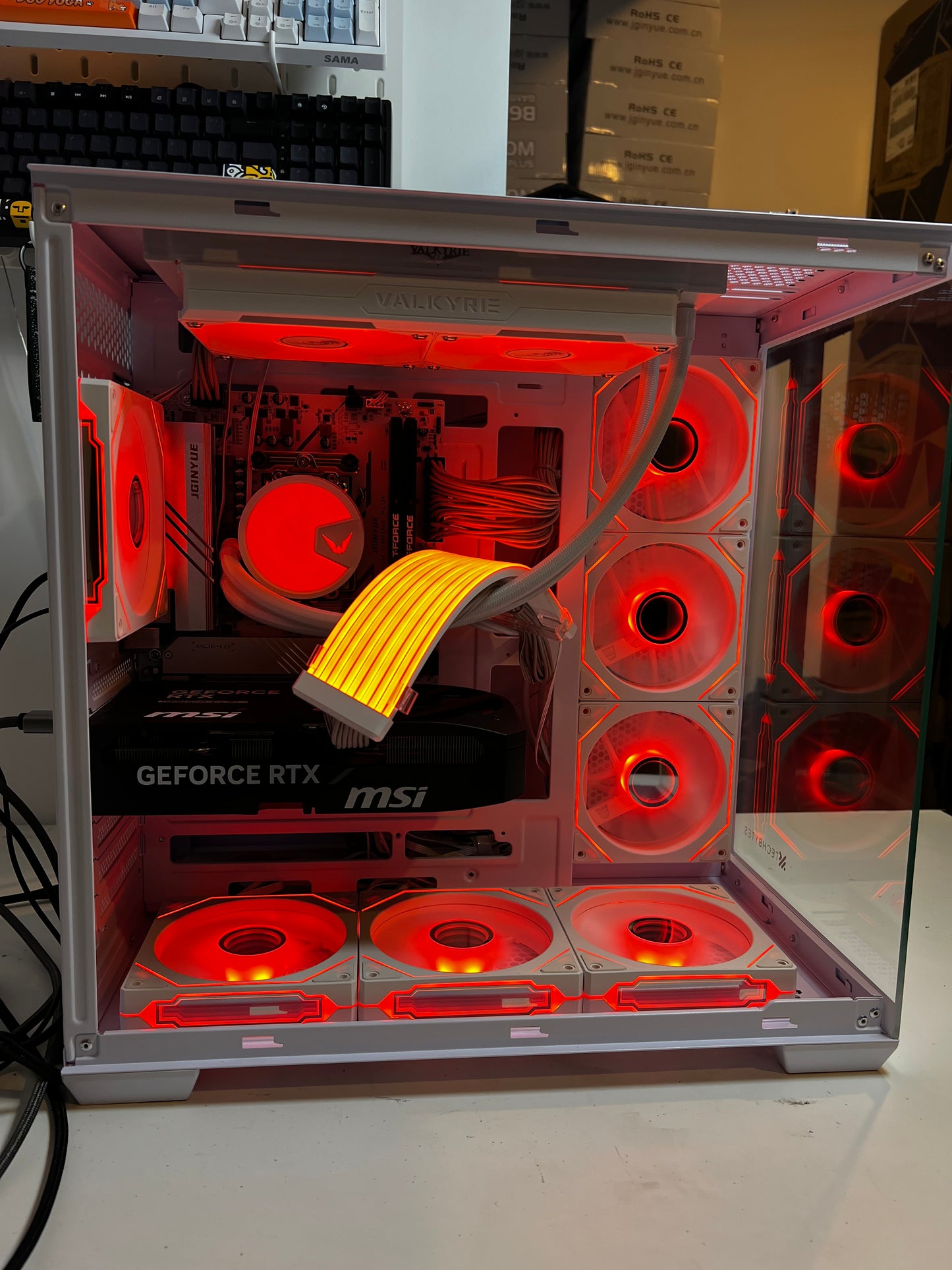 RTX 5070 | Ryzen 7 7800X3D