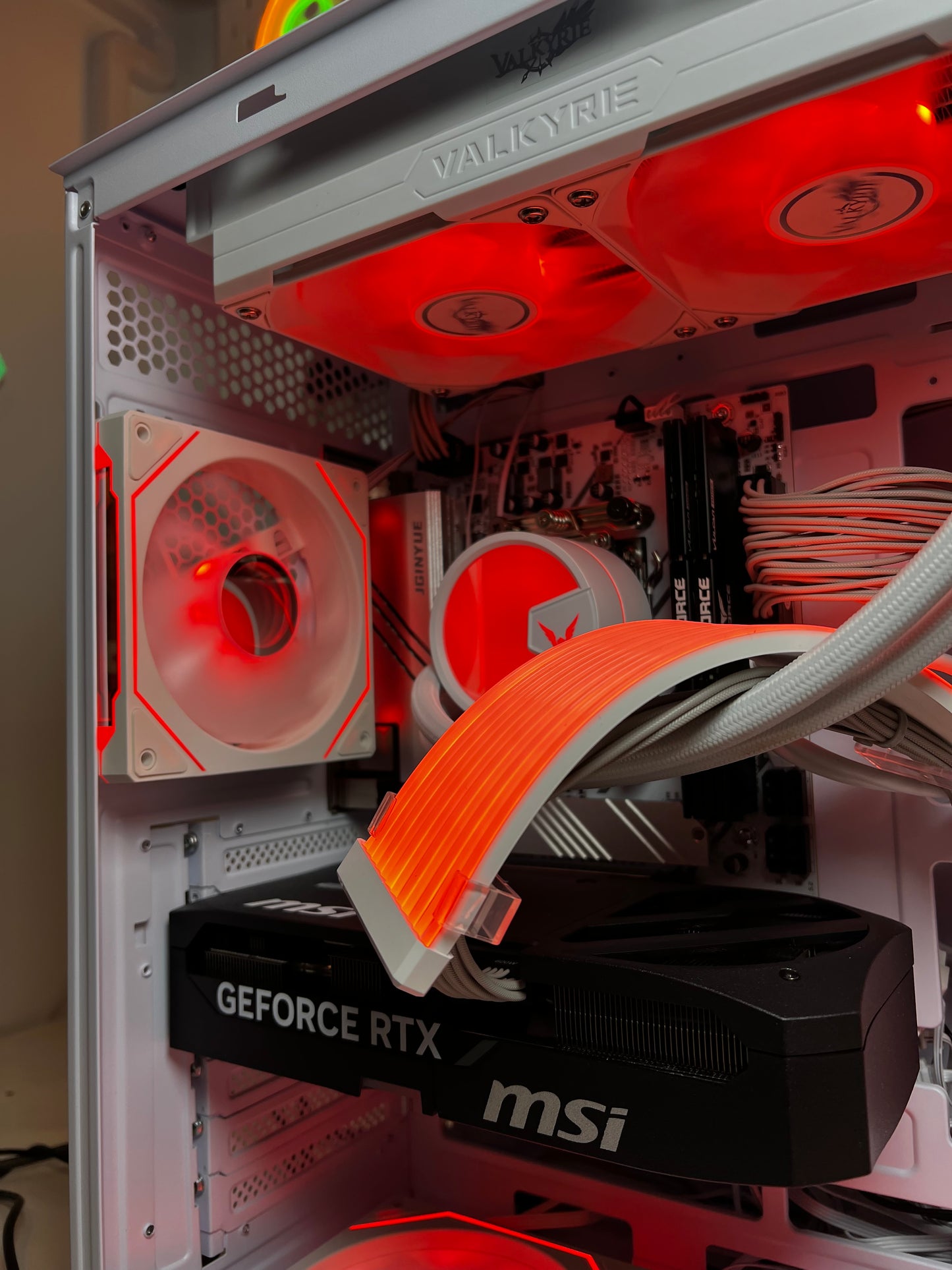 RTX 5070 | Ryzen 7 7800X3D
