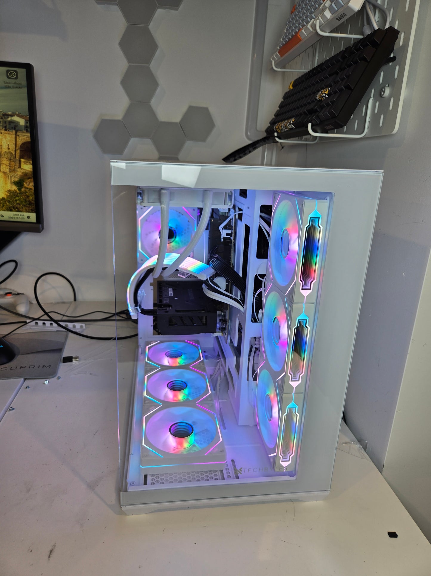RTX 4060 i5 DDR5 - Techbytes