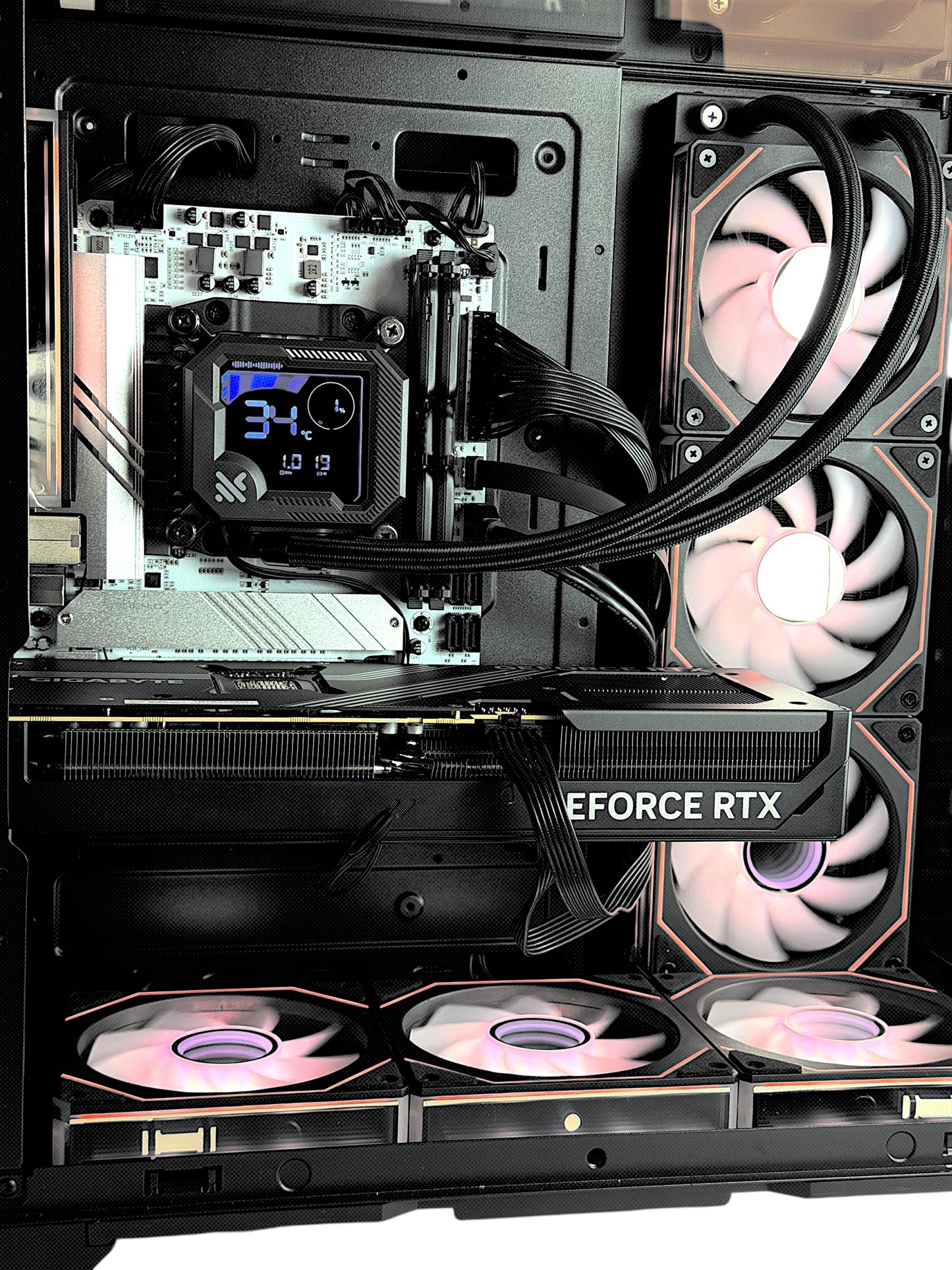 RTX 5070 | Ryzen 7 9800X3D