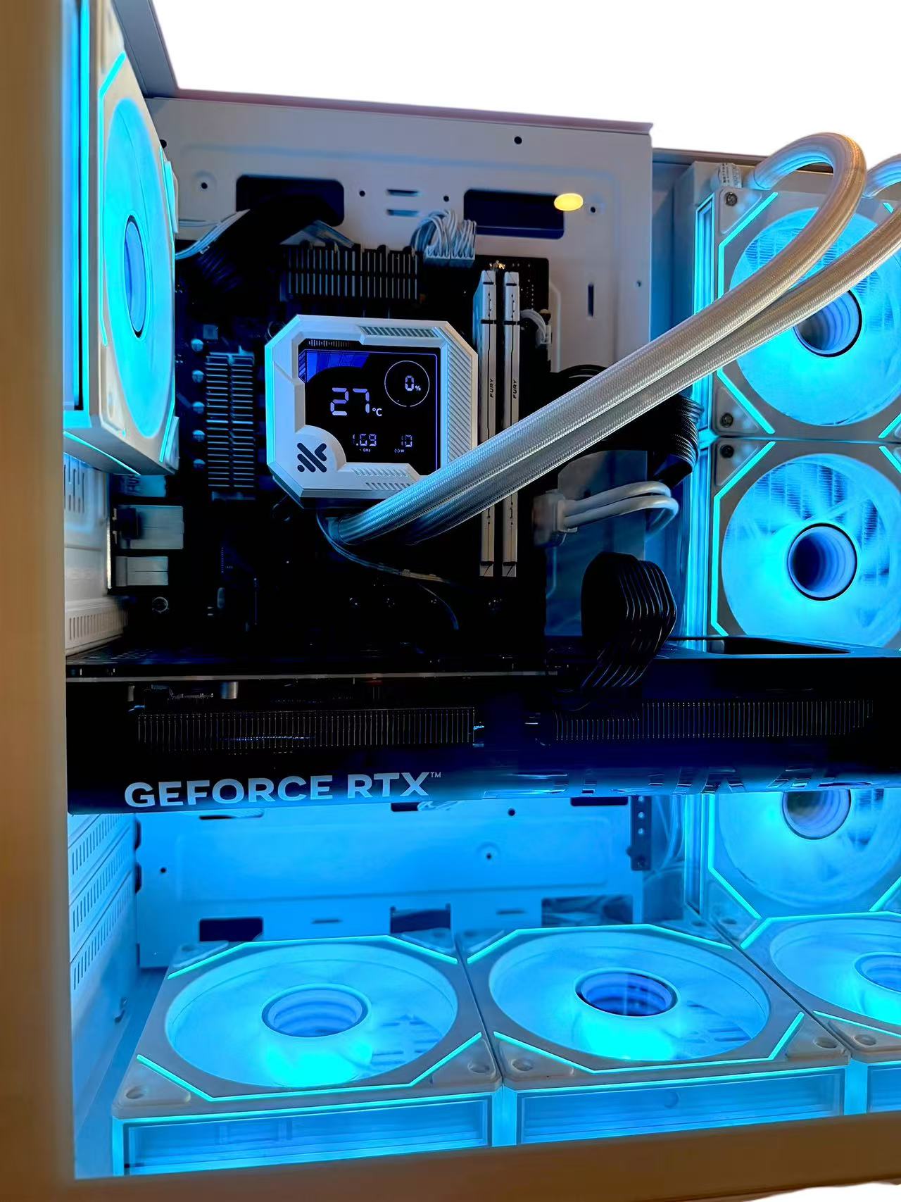 AMD 9060XT | Ryzen 7 7700 | VALKYRIE Gaming PC