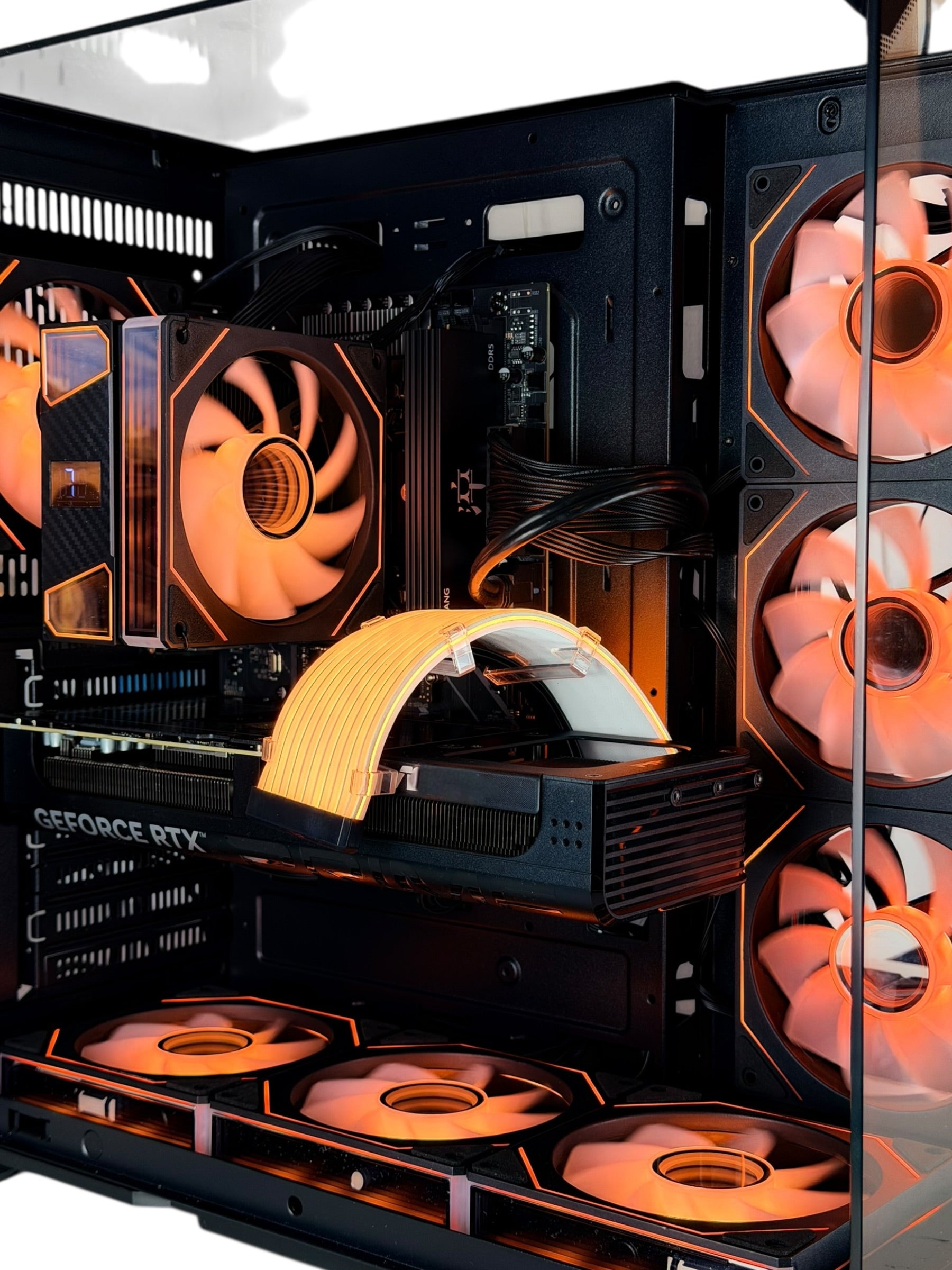 PHANTOM | RTX 5070 | 12700KF DDR4 - Techbytes