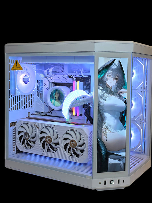 HYTE Y70 Customizable